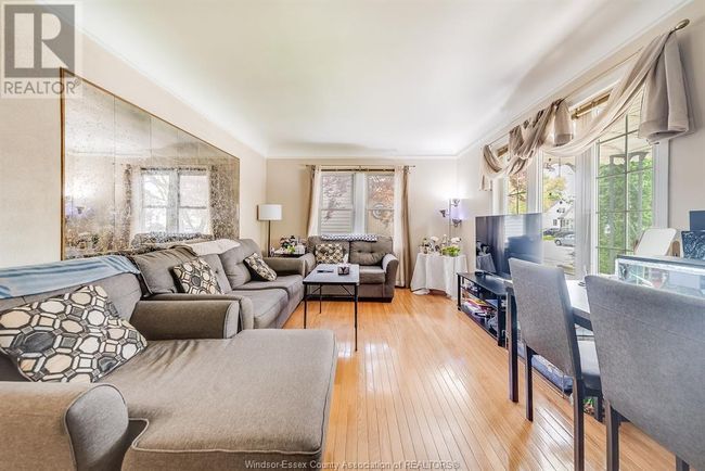 1418 Pillette Rd, House other with 3 bedrooms, 2 bathrooms and null parking in Windsor ON | Image 10