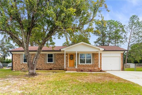 3319 Vardaman Ave, Hope Mills, NC, 28348-9696 | Card Image