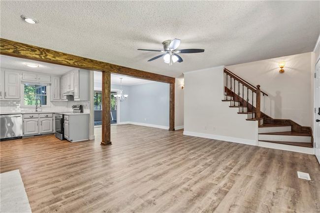 4617 Kingswood Dr, House other with 3 bedrooms, 2 bathrooms and null parking in Flowery Branch GA | Image 6