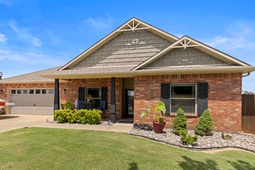 1515 St Joseph Dr, Grove, OK, 74344-5081 | Card Image
