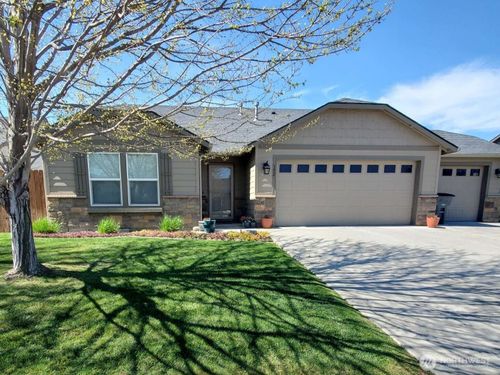 192 S Osborne Street, Kennewick, WA, 99336 | Card Image