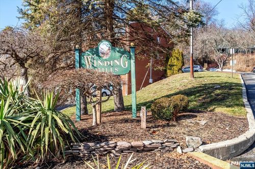 100 Pierson Miller Dr, Pompton Lakes, NJ, 07442-1045 | Card Image