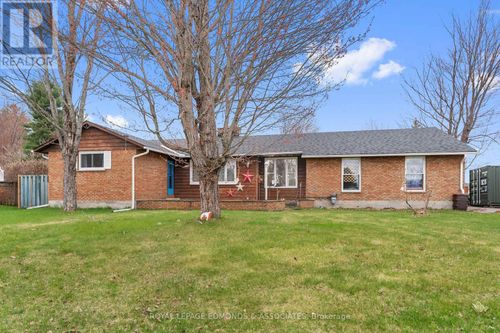 58 Hilda St, Petawawa, ON, K8H2Z5 | Card Image