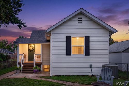 5440 Nagel Ave, Saint Louis, MO, 63109-4058 | Card Image