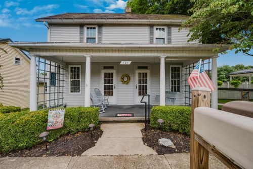121 E Sheridan Ave, Somerset, OH, 43783-9031 | Card Image