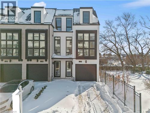 6-138 East Street, Oakville, ON, L6L0H9 | Card Image