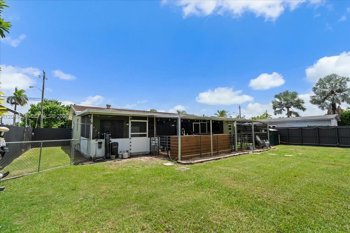 Residential in Homestead 3