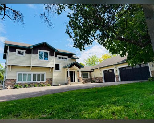 190 Gleason Lake Rd, Wayzata, MN, 55391-1317 | Card Image