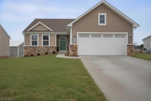 994 Bookman Ave, Akron, OH, 44312-4141 | Card Image