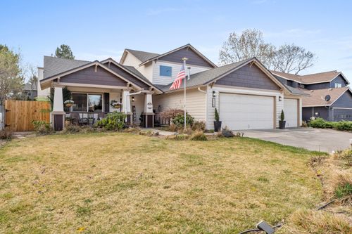 858 Nw Poplar Pl, Redmond, OR, 97756-1010 | Card Image