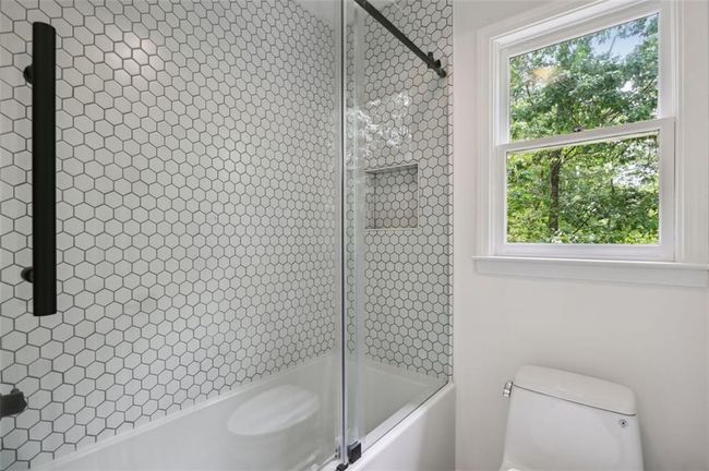 110 Valley Summit Ct, House other with 5 bedrooms, 5 bathrooms and 3 parking in Roswell GA | Image 37