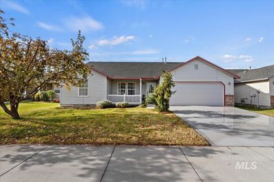 3685 N Bottle Brush Ave, House other with 4 bedrooms, 2 bathrooms and 2 parking in Boise ID | Image 2