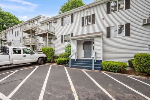 apt-5-2 Angle St, Manville, RI, 02838-1525 | Card Image