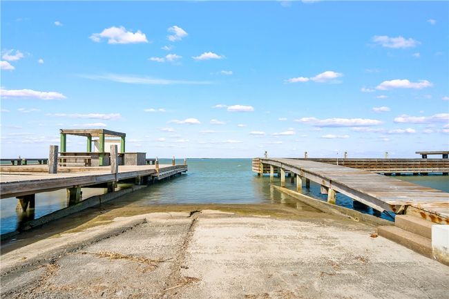 2100 E Highway 361, House other with 14 bedrooms, 15 bathrooms and null parking in Aransas Pass TX | Image 12