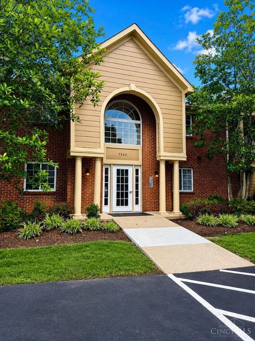 7343 Chatham Ct, West Chester, OH, 45069 | Card Image