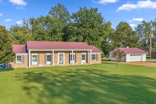 691 E Poplar Dr, Decaturville, TN, 38329-8012 | Card Image