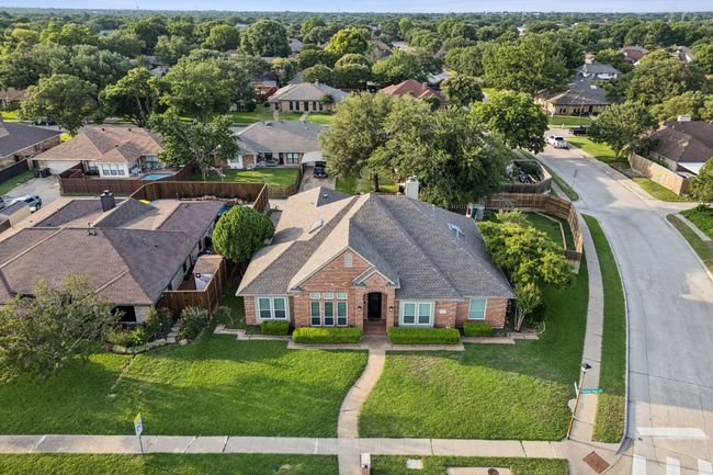 Aerial perspective of suburban area | Image 36