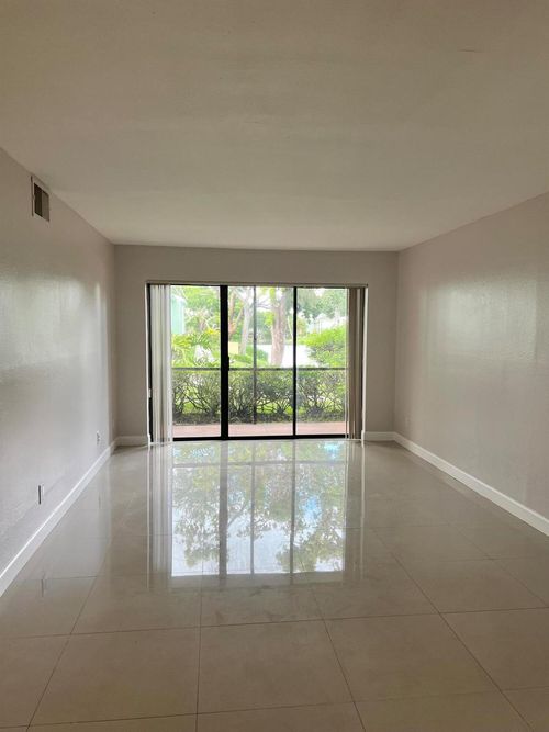 8789-8789 Nw 39th St, Sunrise, FL, 33351-6592 | Card Image