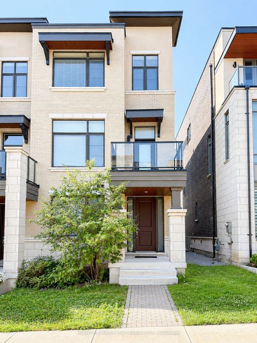 11 Aylin Cres, Vaughan, ON, L6A4Z8 | Card Image