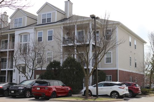unit-3e-3333 Stratford Ct, Lake Bluff, IL, 60044-2927 | Card Image