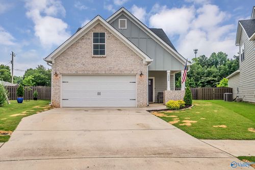 1038 Highgrove Hts Nw, Harvest, AL, 35749-5504 | Card Image
