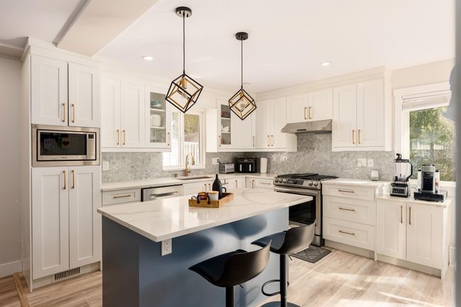 1282 Lincoln Dr, House other with 4 bedrooms, 3 bathrooms and 4 parking in Port Coquitlam BC | Image 6