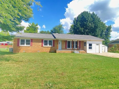 608 Apple St, Green Forest, AR, 72638-2610 | Card Image