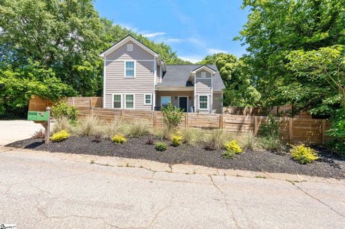 3 Deering St, Greenville, SC, 29605-4173 | Card Image