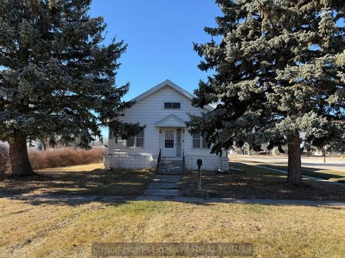 323 7th St, Saint Paul, NE, 68873-2427 | Card Image