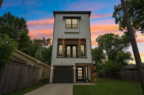 920 Muncie Ave, Dallas, TX, 75212-5324 | Card Image