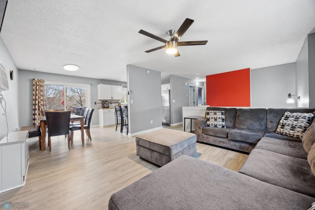 Living Room | Image 7