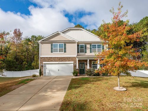 440 Wheat Field Dr, Mount Holly, NC, 28120-8801 | Card Image