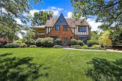 24 Monteray Road, Oakwood, OH, 45419 | Card Image