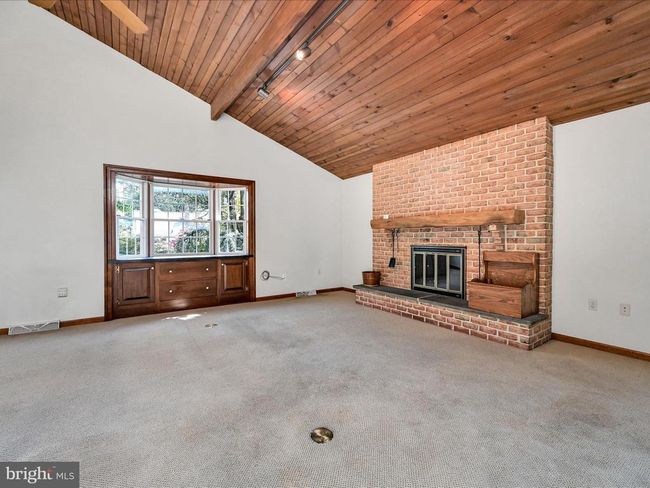 112 Eric Ave, House other with 3 bedrooms, 3 bathrooms and null parking in Shillington PA | Image 11