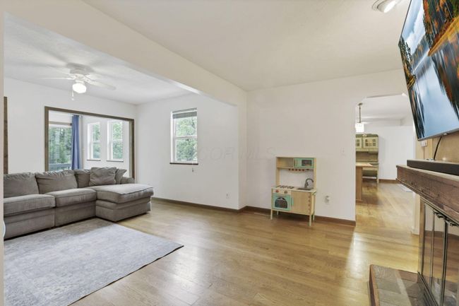 131 Donerail Dr Sw, House other with 4 bedrooms, 3 bathrooms and null parking in Pataskala OH | Image 15