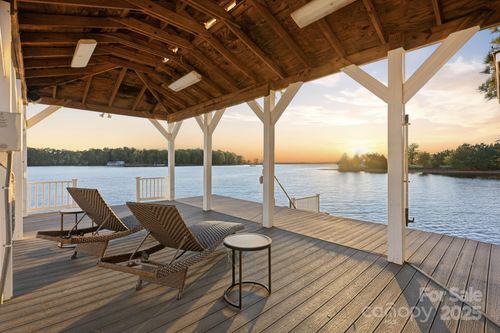 166 Iron Gate Cir, Mooresville, NC, 28117-5518 | Card Image