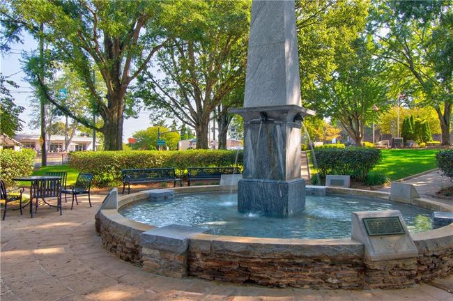 171 Riverview Trl, Condo with 3 bedrooms, 4 bathrooms and 2 parking in Roswell GA | Image 78