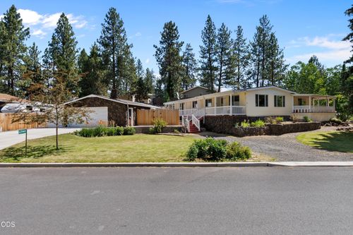 60944 Mcmullin Dr, Bend, OR, 97702-9005 | Card Image