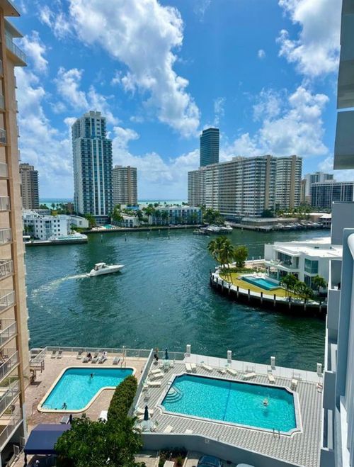 apt-801-137 Golden Isles Dr, Hallandale Beach, FL, 33009-5810 | Card Image