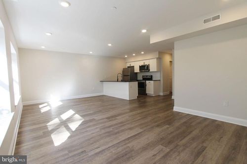 apt-102-492 Roxborough Ave, PHILADELPHIA, PA, 19128-3564 | Card Image