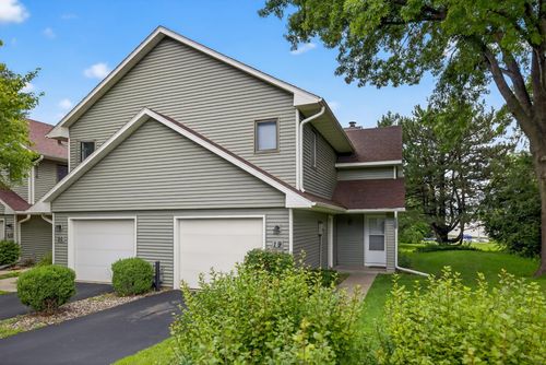 19 Elton Ridge Ct Nw, Rochester, MN, 55901-6962 | Card Image