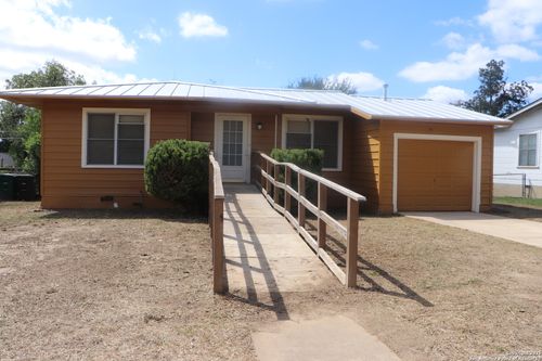 550 Kashmuir Pl, San Antonio, TX, 78223-1515 | Card Image