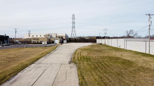 N57W13366 Carmen Avenue, Menomonee Falls, WI, 53051 | Card Image