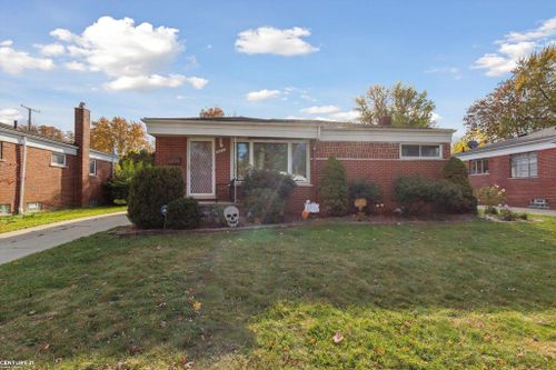 20112 Sunnyside Street, St. Clair Shores, MI, 48080 | Card Image