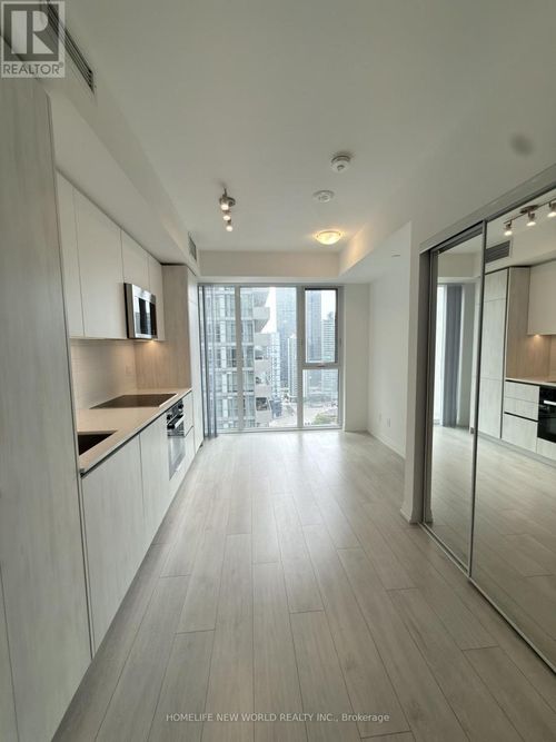 2316-400 King Street W, Toronto (Waterfront Communities), ON, M5V0X8 | Card Image
