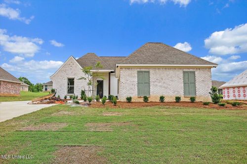 227 Jasmine Cove Cir, Brandon, MS, 39042-1102 | Card Image