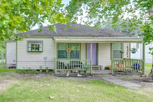 1104 Mabry Road, Baytown, TX, 77520 | Card Image