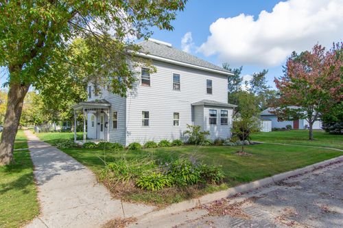 402 2nd Ave Ne, Brainerd, MN, 56401-2743 | Card Image