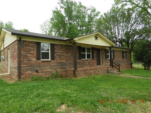 903 Miles Rd, Pulaski, TN, 38478-5412 | Card Image