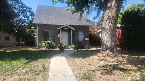 119 N Blue St, Walla Walla, WA, 99362-2303 | Card Image